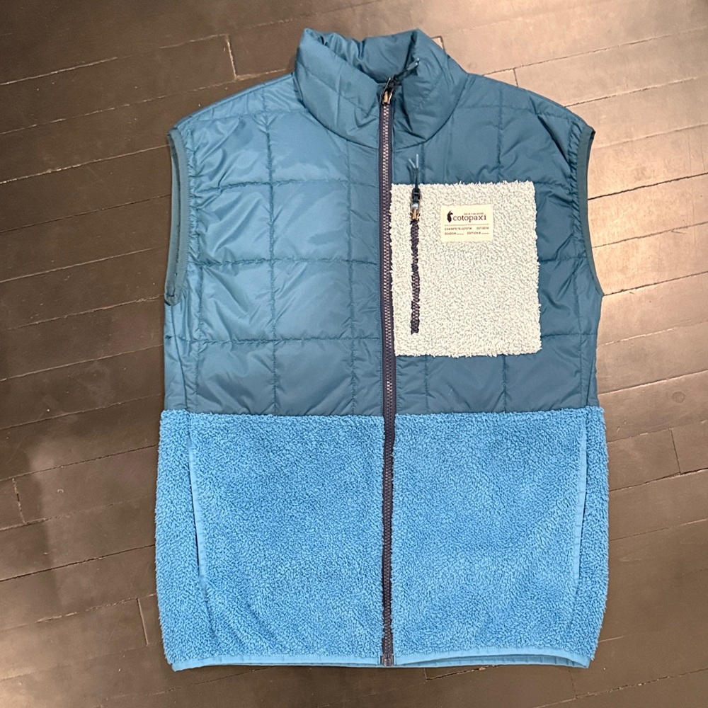 Cotopaxi Blue Quilted and Sherpa Vest